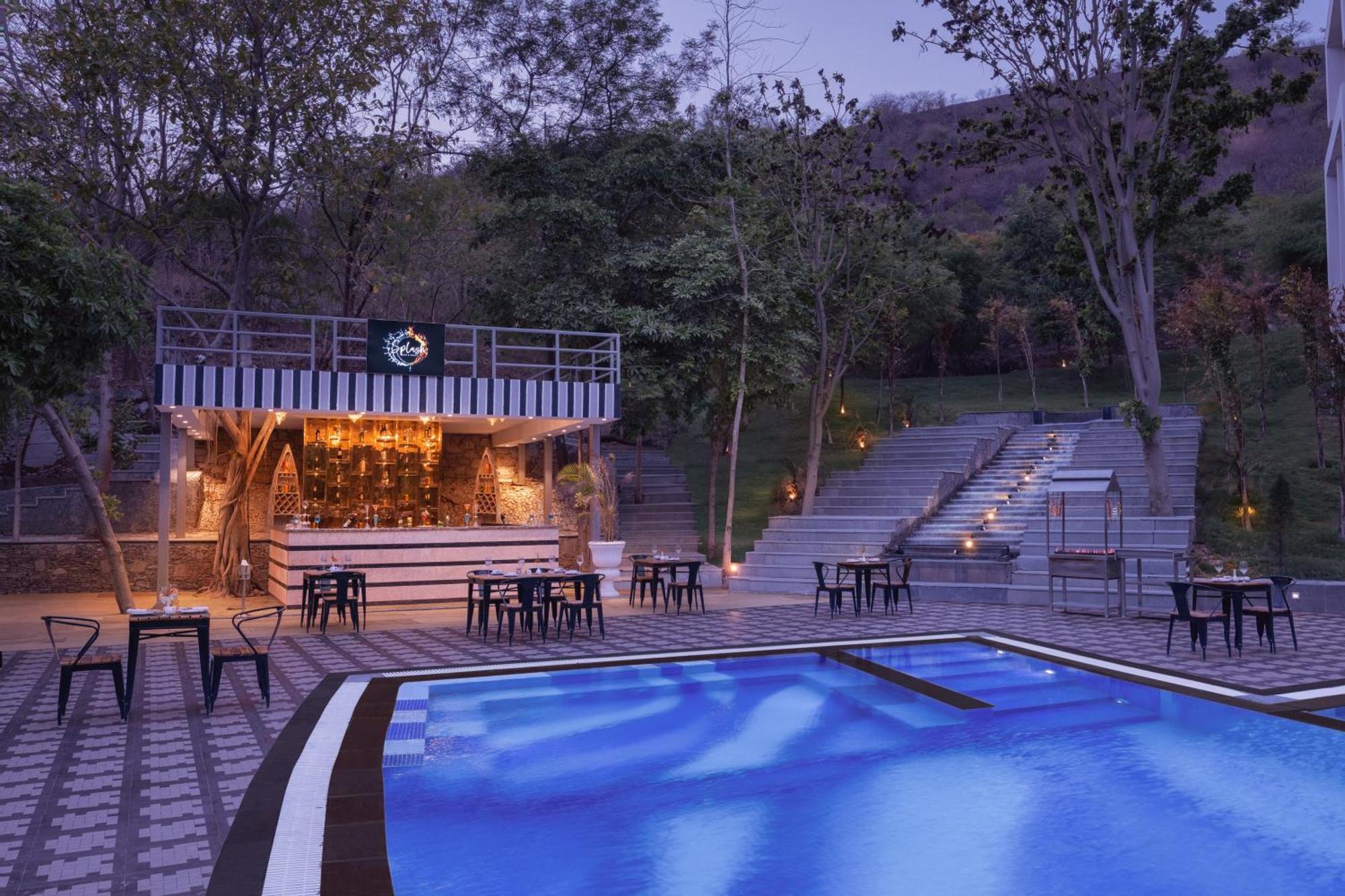 Essentia Luxury Resort & Spa Udajpur Exteriér fotografie