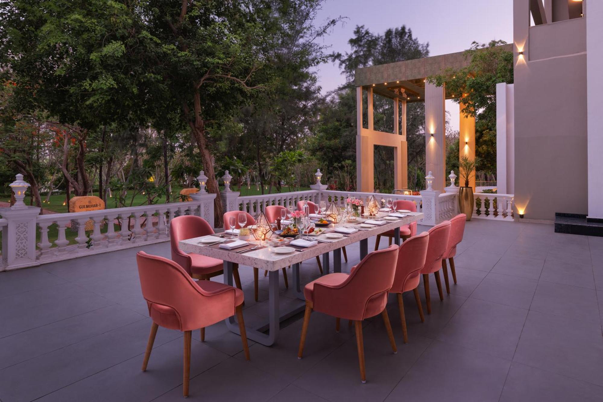 Essentia Luxury Resort & Spa Udajpur Exteriér fotografie