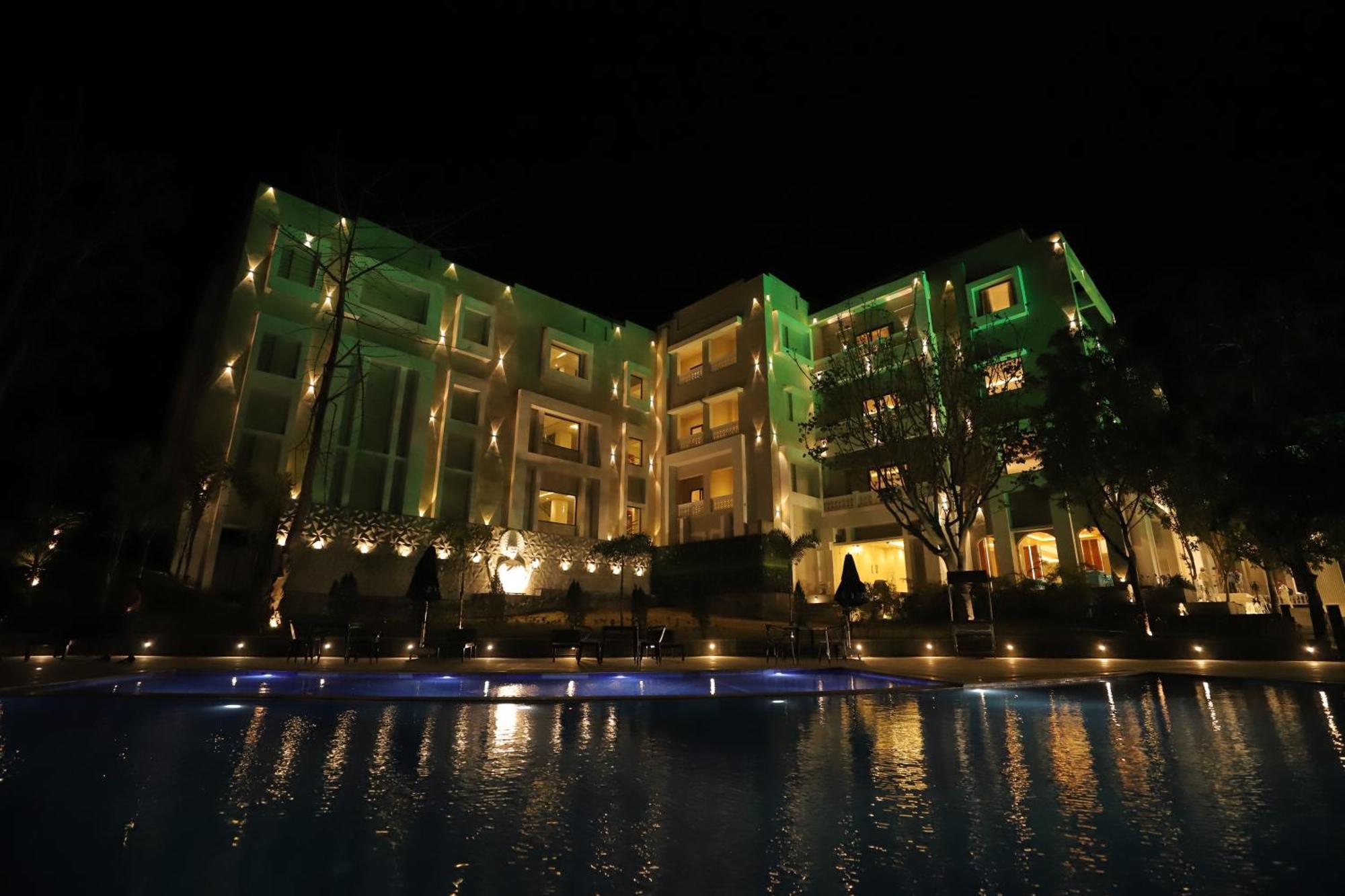Essentia Luxury Resort & Spa Udajpur Exteriér fotografie