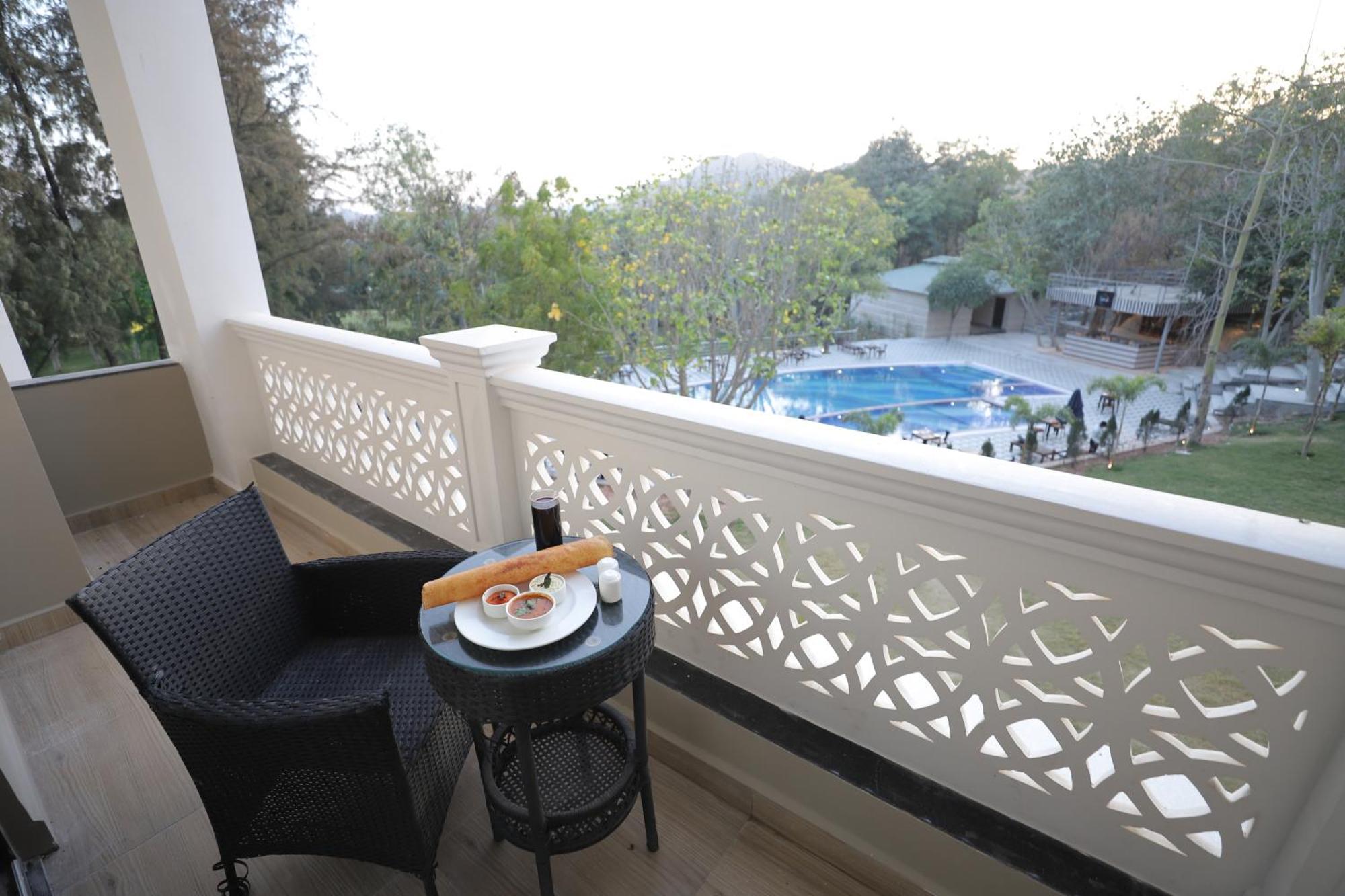 Essentia Luxury Resort & Spa Udajpur Exteriér fotografie
