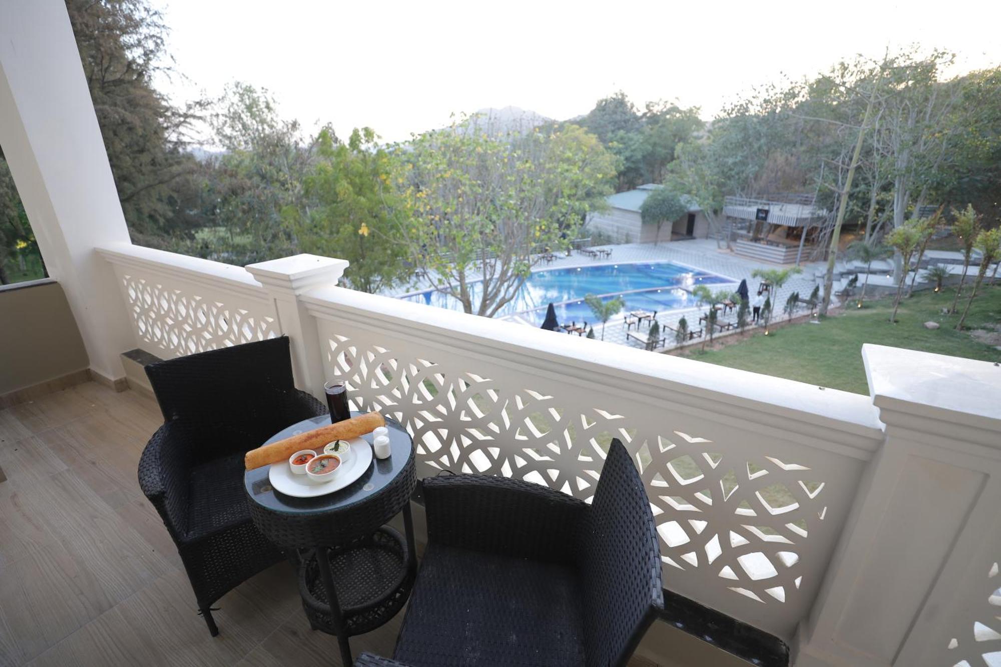 Essentia Luxury Resort & Spa Udajpur Exteriér fotografie